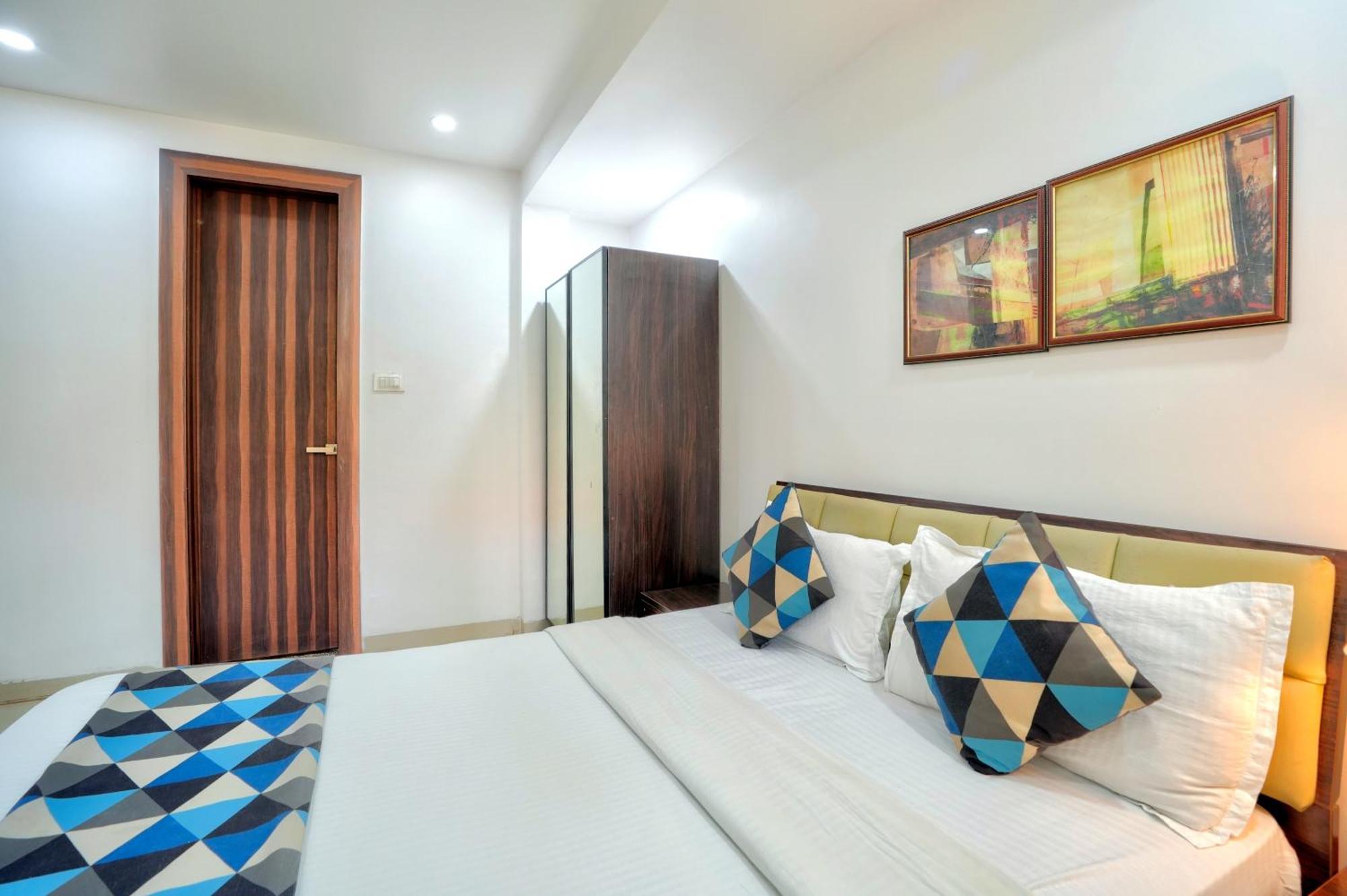Luxurious Nirvana Apartments Vagator Exterior photo