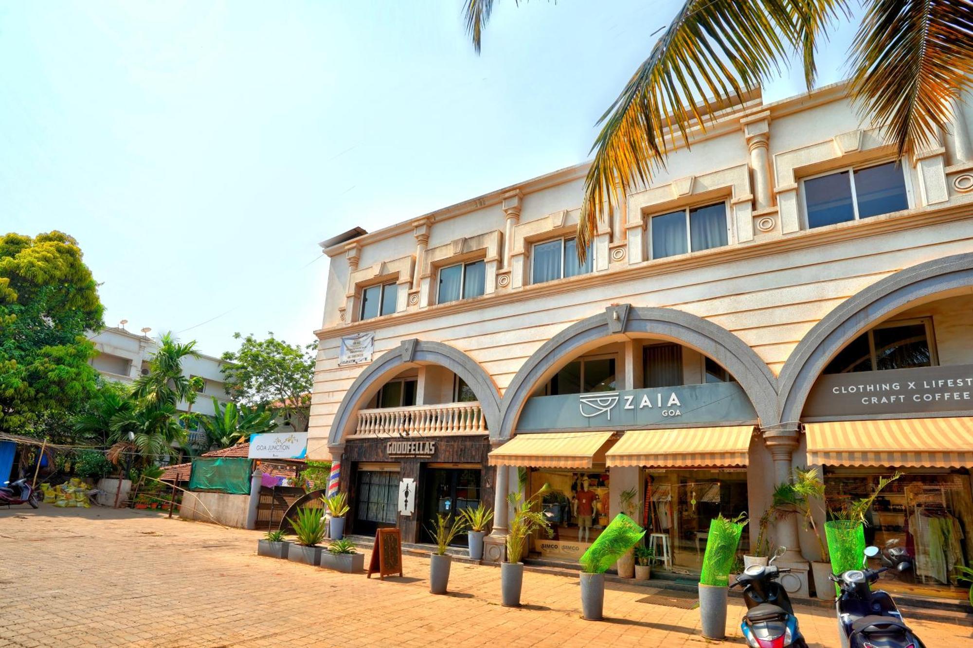 Luxurious Nirvana Apartments Vagator Exterior photo